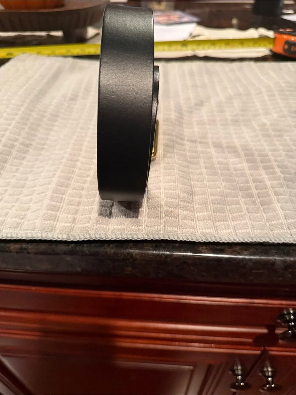 Pre-Owned Authentic Gucci Black Leather Belt with Gold Buckle